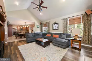 804 Monet Ct, Monroe Township, NJ 08094 - Photo 18