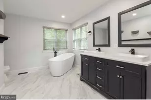1052 Bonnie Blue Cir, Monroe Township, NJ 08094 - Photo 14