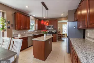 1052 Bonnie Blue Cir, Monroe Township, NJ 08094 - Photo 8