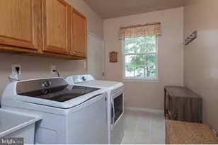 1052 Bonnie Blue Cir, Monroe Township, NJ 08094 - Photo 10