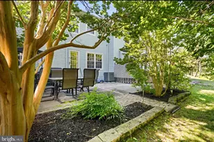 1106 Meadows Dr, Monroe Township, NJ 08094 - Photo 4