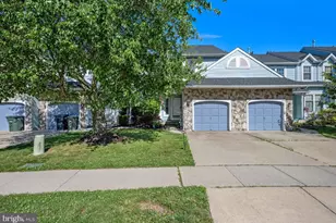1106 Meadows Dr, Monroe Township, NJ 08094 - Photo 2