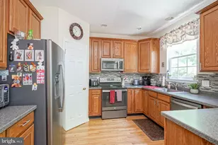 306 Brandywine Dr, Monroe Township, NJ 08094 - Photo 12