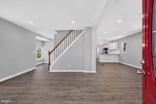 27 S Market St, Greenwich Township, NJ 08027 - Photo 2