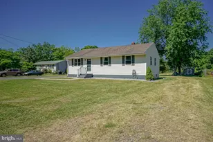 377 N Tuckahoe Rd, Monroe Township, NJ 08094 - Photo 2