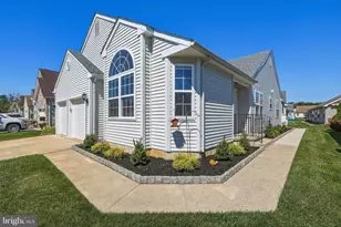 529 Key W Dr, Monroe Township, NJ 08094 - Photo 2