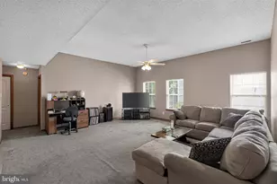 629 Panama Ct, Monroe Township, NJ 08094 - Photo 6