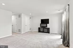 113 Meridian Ln, Sewell, NJ 08080 - Photo 8