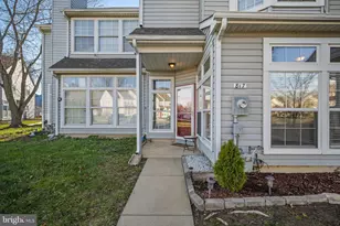 817 Thoreau Ln, Monroe Township, NJ 08094 - Photo 2