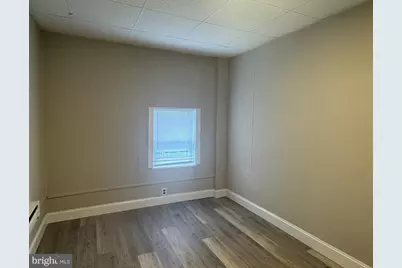 694 N Delaware Street, Paulsboro, NJ 08066 - Photo 4