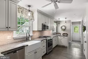720 Strawberry Ave, Vineland, NJ 08360 - Photo 10