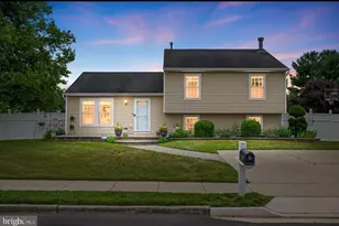 204 Lomond Rd, Monroe Township, NJ 08094 - Photo 1