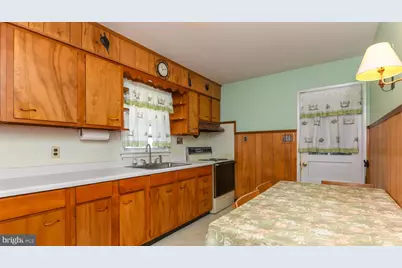 260 Beacon Avenue, Paulsboro, NJ 08066 - Photo 16