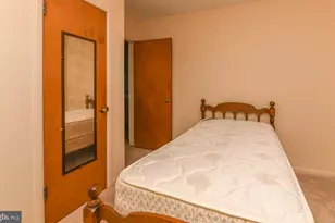 260 Beacon Ave, Paulsboro, NJ 08066 - Photo 24
