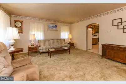 260 Beacon Avenue, Paulsboro, NJ 08066 - Photo 12