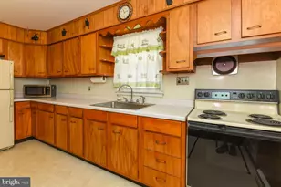 260 Beacon Ave, Paulsboro, NJ 08066 - Photo 18