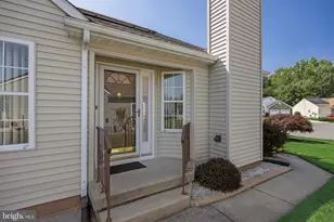 504 St Martin Ct, Monroe Township, NJ 08094 - Photo 4