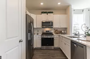 141 Mazzeo Dr, Glassboro, NJ 08028 - Photo 10