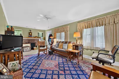 370 W Clayton Avenue, Clayton, NJ 08312 - Photo 6