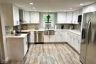 321 Tomlin Station Rd, Harrison Township, NJ 08062 - Photo 16