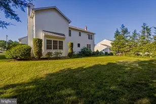 5 Thornfield Cir, Sewell, NJ 08080 - Photo 2