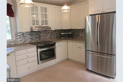 207 Pine Street, Washington Township, NJ 08012 - Photo 6