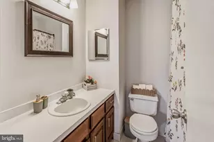 437 Longfellow Dr, Monroe Township, NJ 08094 - Photo 18