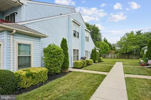 515 Cascade Ct, Sewell, NJ 08080 - Photo 2