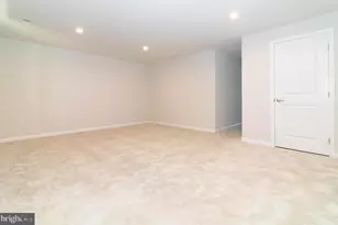 31 Roundstone Run, Swedesboro, NJ 08085 - Photo 8