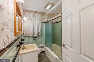 124 N Drexel St, Woodbury, NJ 08096 - Photo 12