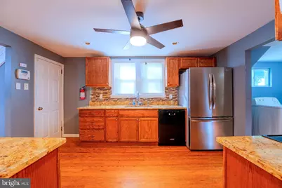 579 N Delaware Street, Paulsboro, NJ 08066 - Photo 8
