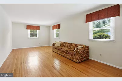 320 Macclelland Avenue, Glassboro, NJ 08028 - Photo 4