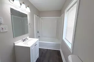 108 W Buck St, Paulsboro, NJ 08066 - Photo 4