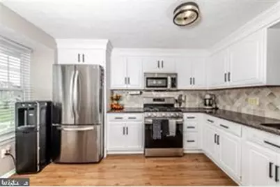 7 Redwood Court, Glassboro, NJ 08028 - Photo 2