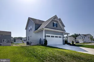 17 Sequoia Ct, Monroe Township, NJ 08094 - Photo 2
