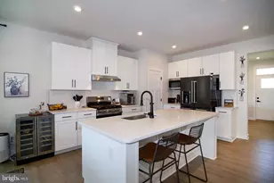 17 Sequoia Ct, Monroe Township, NJ 08094 - Photo 10