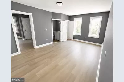 437 W Broad Street, Paulsboro, NJ 08066 - Photo 4