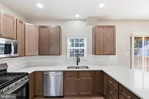 33 Hopkins St, Woodbury, NJ 08096 - Photo 12