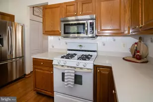 575 Riviera Dr, Monroe Township, NJ 08094 - Photo 28
