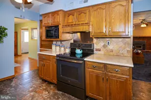 87 Freedom Rd, Sewell, NJ 08080 - Photo 10