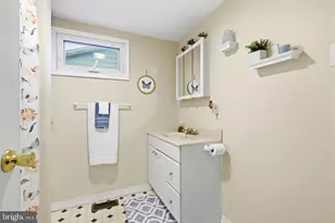 46 W Vine St, Greenwich Township, NJ 08027 - Photo 14