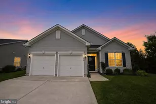 174 Cottage Gate Cir, Sewell, NJ 08080 - Photo 2