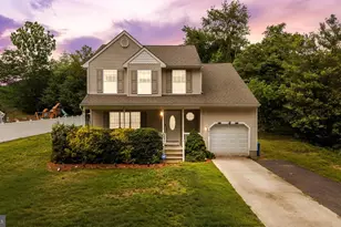 975 Lindsey Dr, Woodbury, NJ 08096 - Photo 1