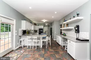 309 E Weymouth Rd, Vineland, NJ 08360 - Photo 4