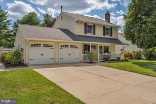 18 Mansfield Dr, Sewell, NJ 08080 - Photo 2