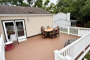 524 Denise Ct, Monroe Township, NJ 08094 - Photo 4