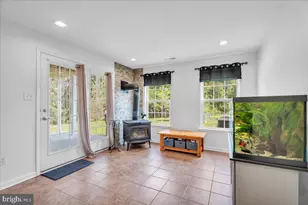 344 Cristaudo Ct, East Greenwich Township, NJ 08061 - Photo 6