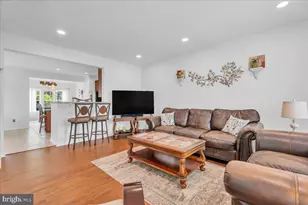 344 Cristaudo Ct, East Greenwich Township, NJ 08061 - Photo 10