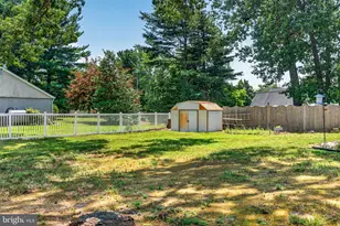 393 Bryn Mawr Dr, Monroe Township, NJ 08094 - Photo 40
