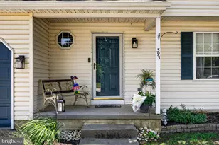 393 Bryn Mawr Dr, Monroe Township, NJ 08094 - Photo 4